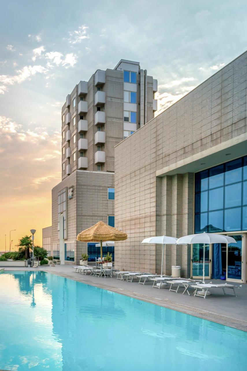 Hotel Baia Flaminia Pesaro Esterno foto