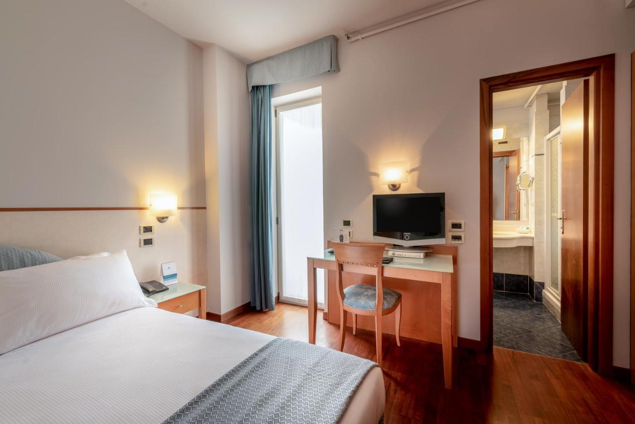 Hotel Baia Flaminia Pesaro Esterno foto